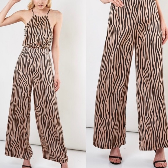 ❤️Satin Animal wide leg Pants - Picture 5 of 7